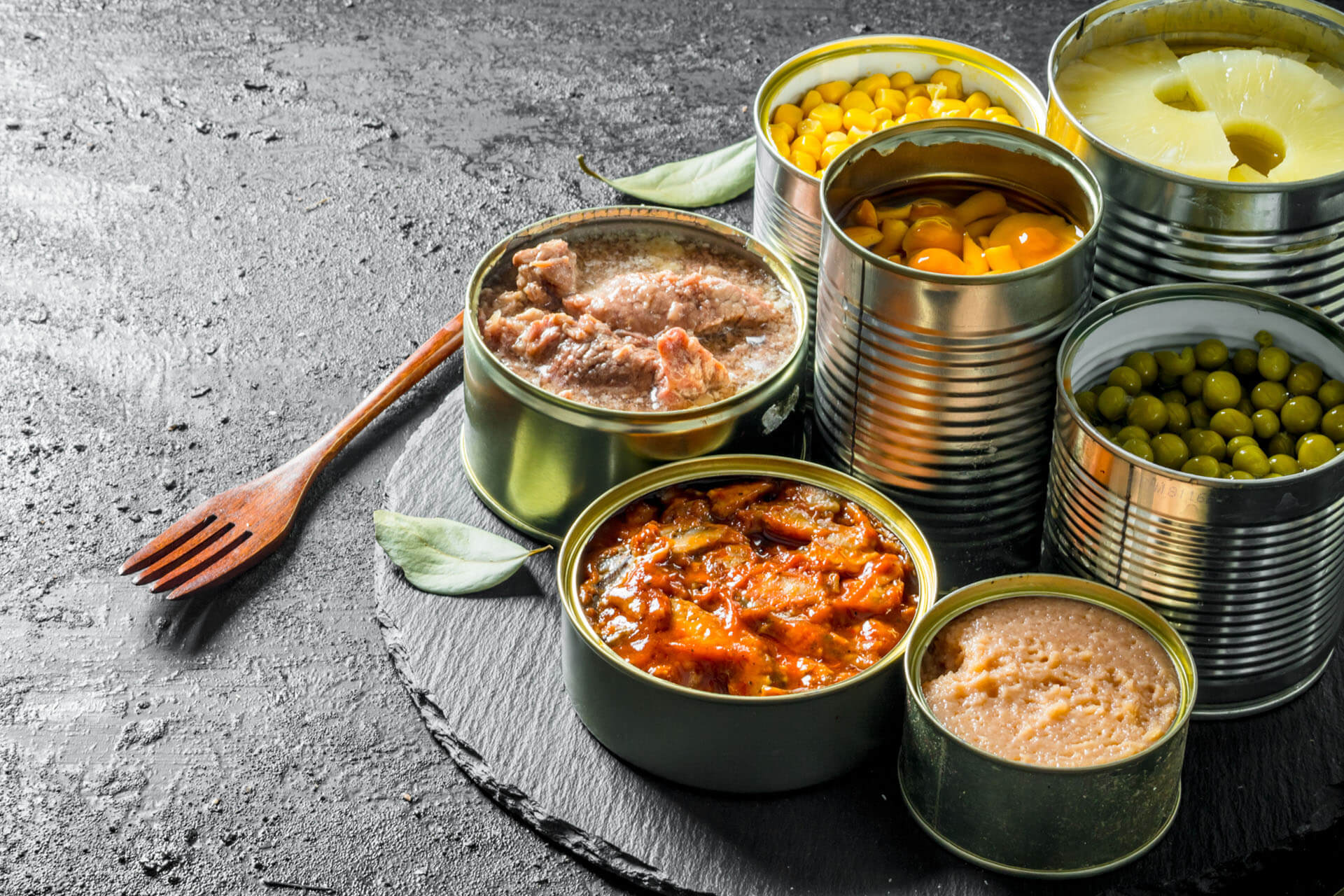 المعلبات الغذائية